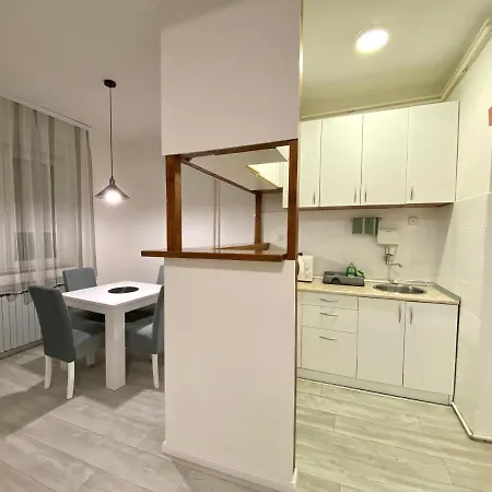 Grand Royal Διαμέρισμα Βελιγράδι Εξωτερικό φωτογραφία